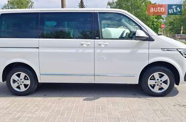 Минивэн Volkswagen Multivan 2020 в 