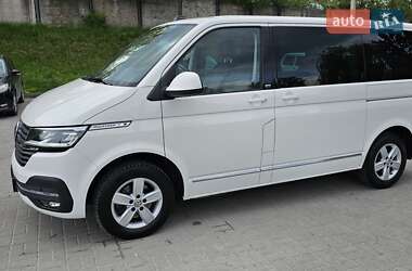 Минивэн Volkswagen Multivan 2020 в 