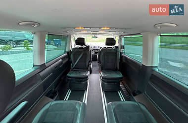 Минивэн Volkswagen Multivan 2019 в 