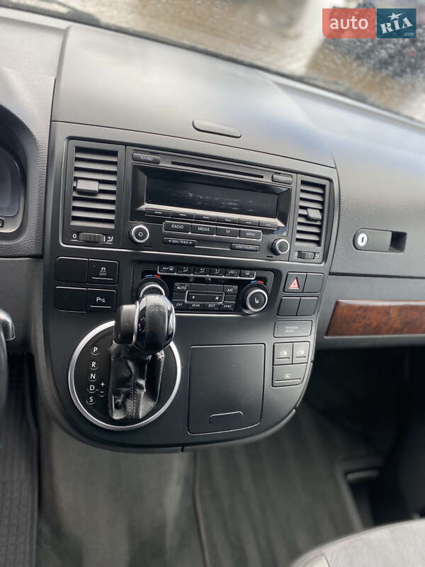 Минивэн Volkswagen Multivan 2012 в Киеве