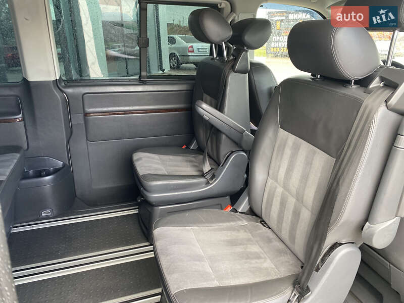 Минивэн Volkswagen Multivan 2012 в Киеве