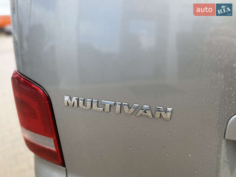 Минивэн Volkswagen Multivan 2012 в Киеве