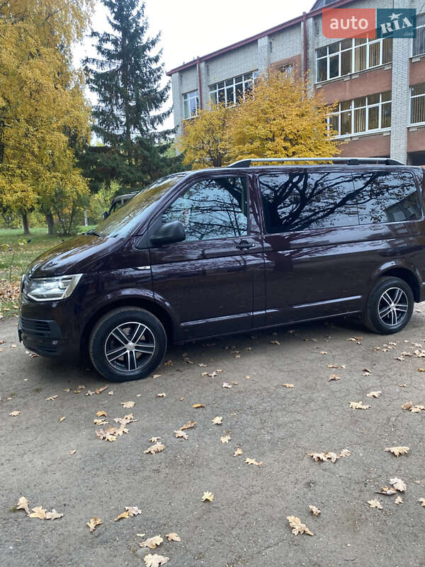 Минивэн Volkswagen Multivan 2016 в Львове