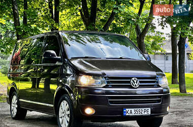 Мінівен Volkswagen Multivan 2010 в 