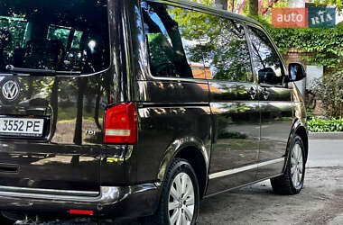 Мінівен Volkswagen Multivan 2010 в 