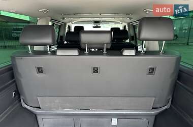 Мінівен Volkswagen Multivan 2020 в 
