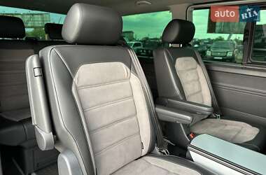 Мінівен Volkswagen Multivan 2020 в 