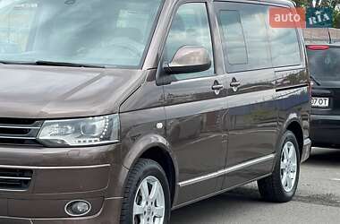 Минивэн Volkswagen Multivan 2013 в 