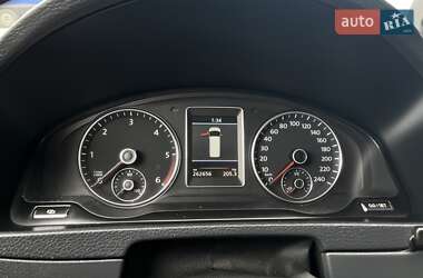 Мінівен Volkswagen Multivan 2011 в 