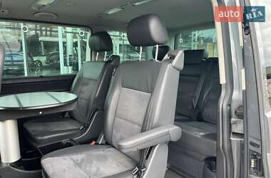 Мінівен Volkswagen Multivan 2011 в 
