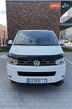Мінівен Volkswagen Multivan 2010 в 