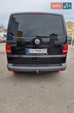 Мінівен Volkswagen Multivan 2011 в 