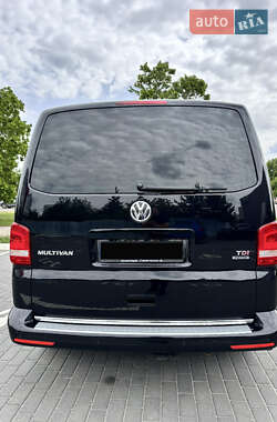 Минивэн Volkswagen Multivan 2012 в 
