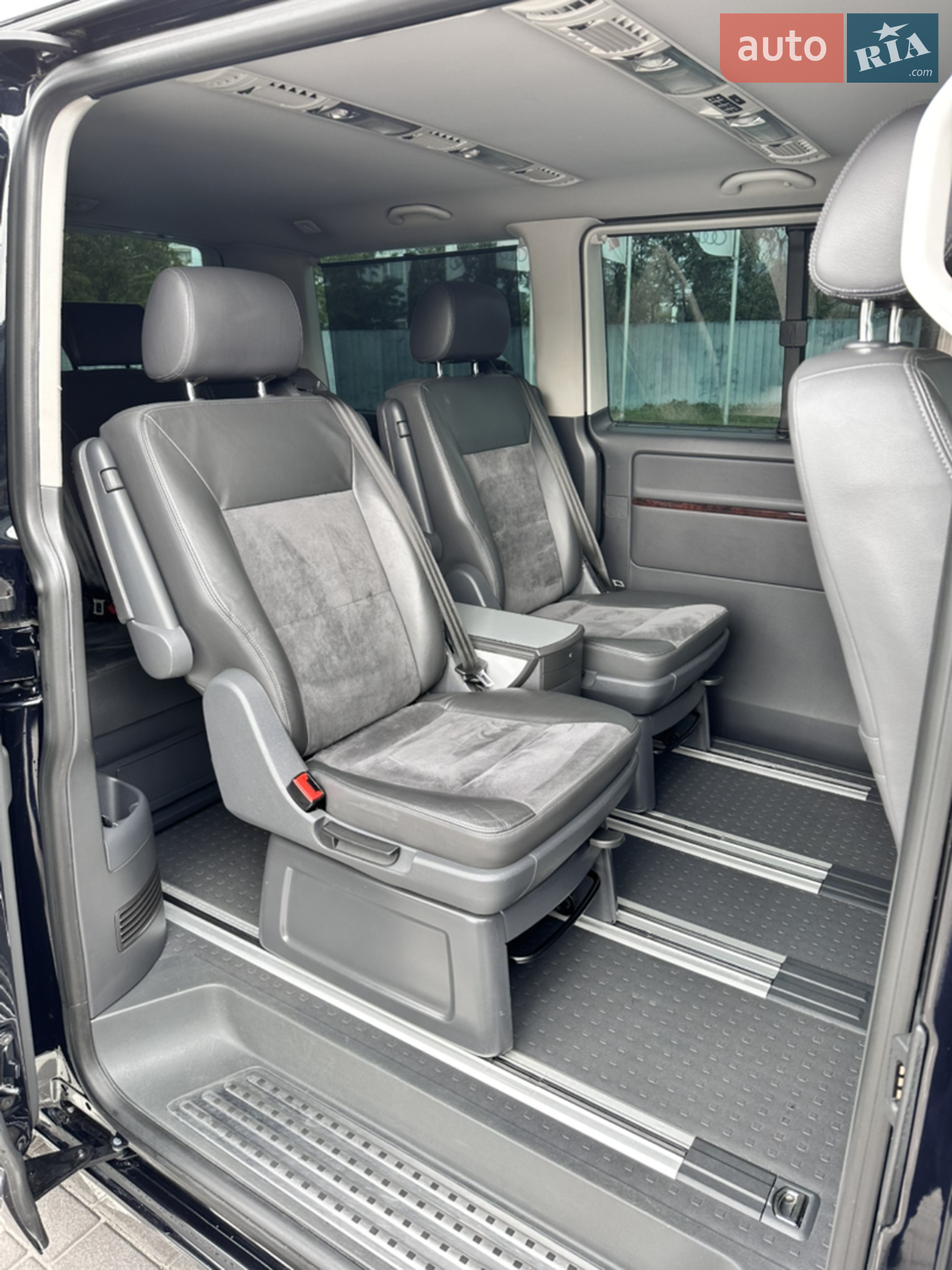 2012 Volkswagen Multivan - мініатюра 21
