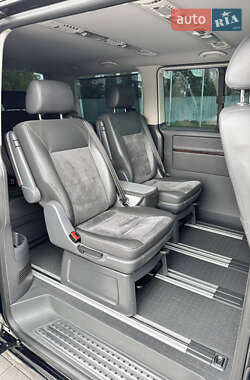 Минивэн Volkswagen Multivan 2012 в 