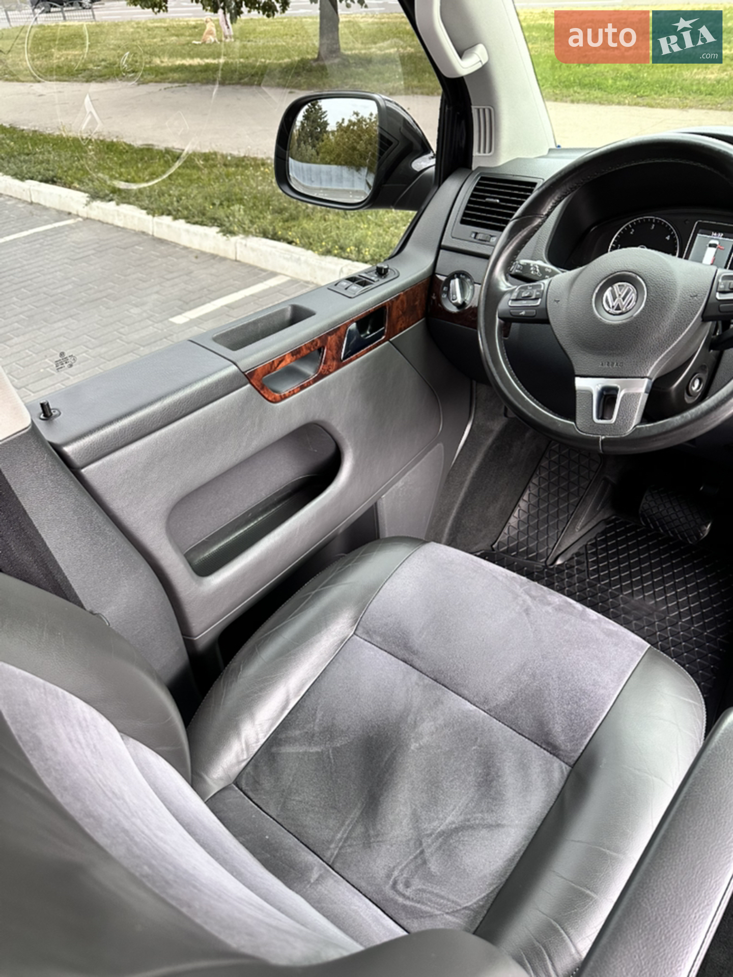 2012 Volkswagen Multivan - мініатюра 23