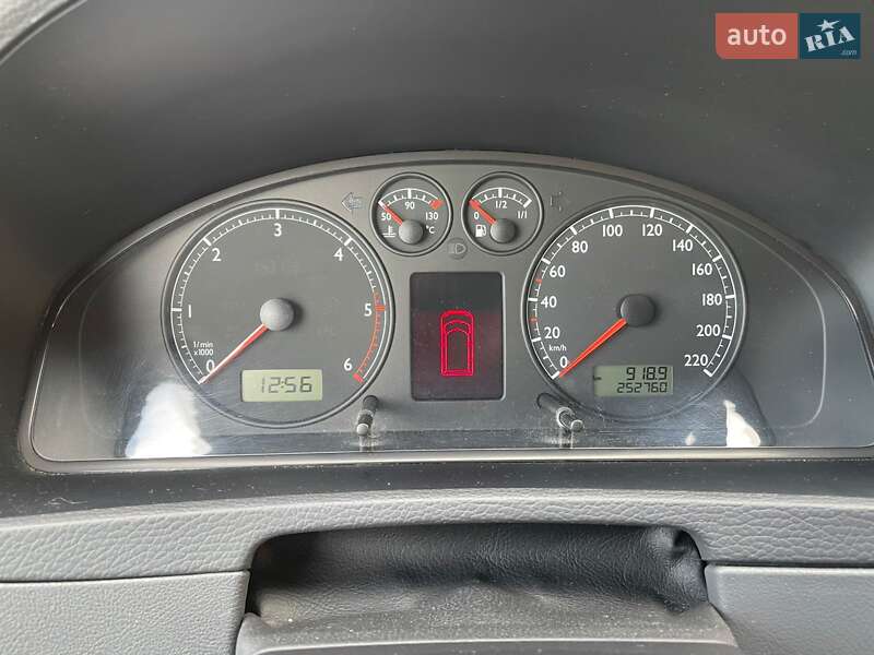 Минивэн Volkswagen Multivan 2006 в Луцке