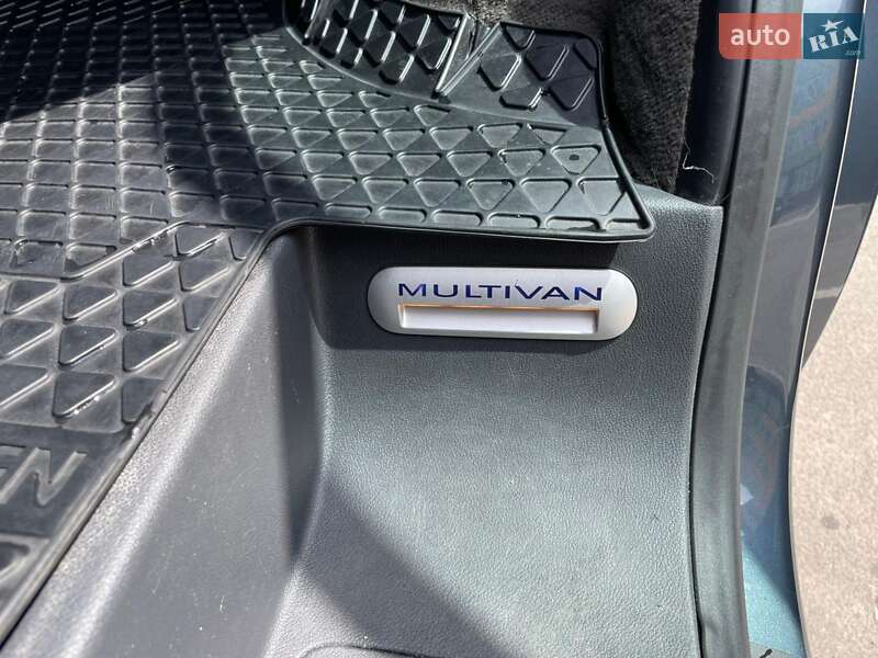 Минивэн Volkswagen Multivan 2006 в Луцке