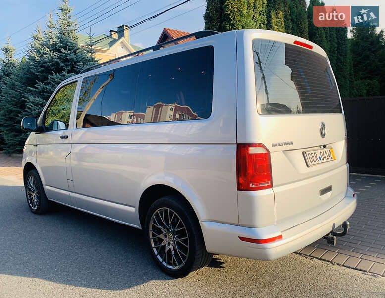 Минивэн Volkswagen Multivan 2016 в Киеве