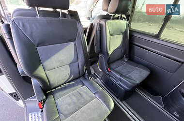 Мінівен Volkswagen Multivan 2013 в 