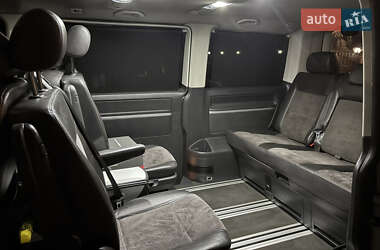 Минивэн Volkswagen Multivan 2010 в 