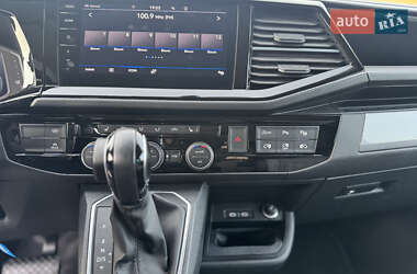 Минивэн Volkswagen Multivan 2020 в 