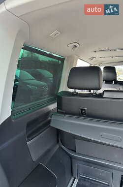 Минивэн Volkswagen Multivan 2020 в 