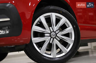 Минивэн Volkswagen Multivan 2020 в 