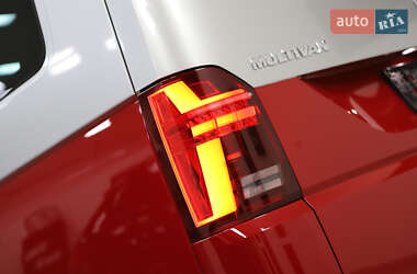 Минивэн Volkswagen Multivan 2020 в 