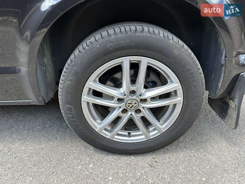 Минивэн Volkswagen Multivan 2015 в Змиеве
