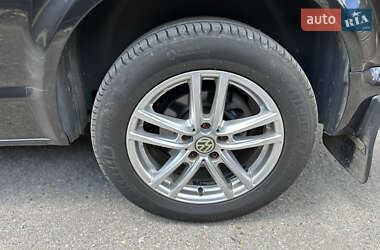 Минивэн Volkswagen Multivan 2015 в 