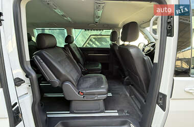 Минивэн Volkswagen Multivan 2016 в 