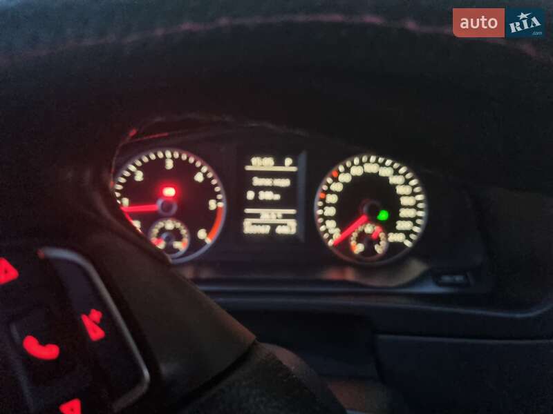Минивэн Volkswagen Multivan 2011 в Харькове