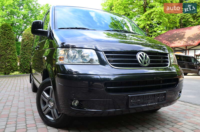 Минивэн Volkswagen Multivan 2008 в Трускавце