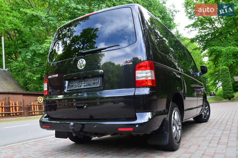 Минивэн Volkswagen Multivan 2008 в Трускавце