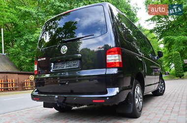 Минивэн Volkswagen Multivan 2008 в 