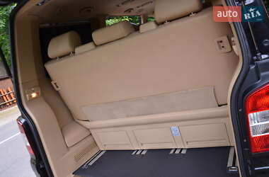 Минивэн Volkswagen Multivan 2008 в 