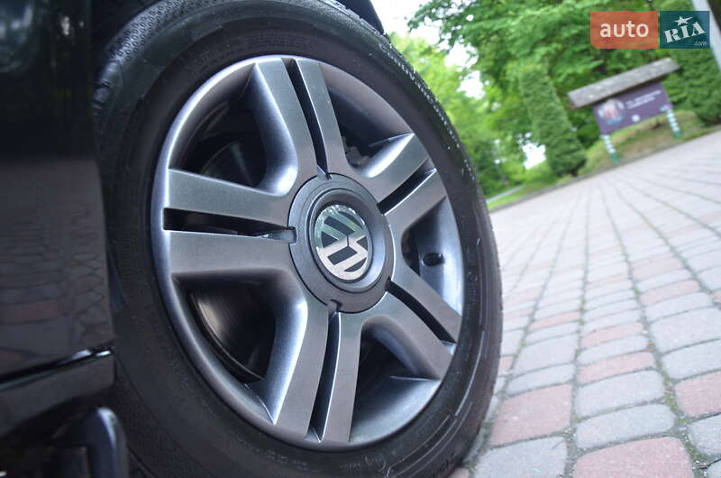 Минивэн Volkswagen Multivan 2008 в Трускавце