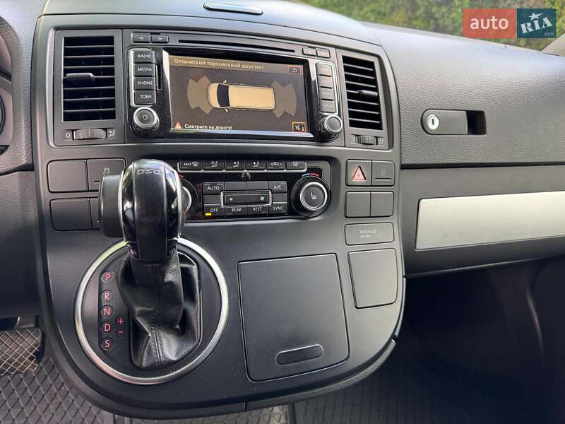 Мінівен Volkswagen Multivan 2012 в Києві