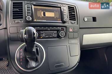 Минивэн Volkswagen Multivan 2012 в 