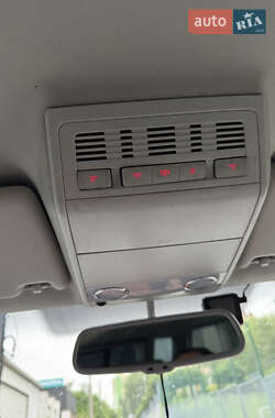 Мінівен Volkswagen Multivan 2008 в 