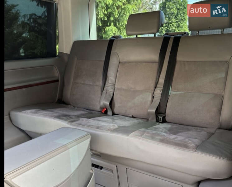 Минивэн Volkswagen Multivan 2008 в Киеве