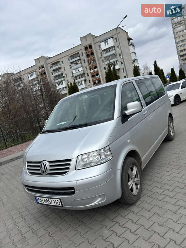 Минивэн Volkswagen Multivan 2005 в Житомире