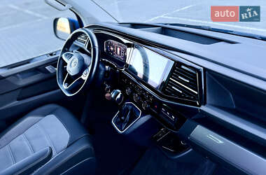Минивэн Volkswagen Multivan 2020 в 