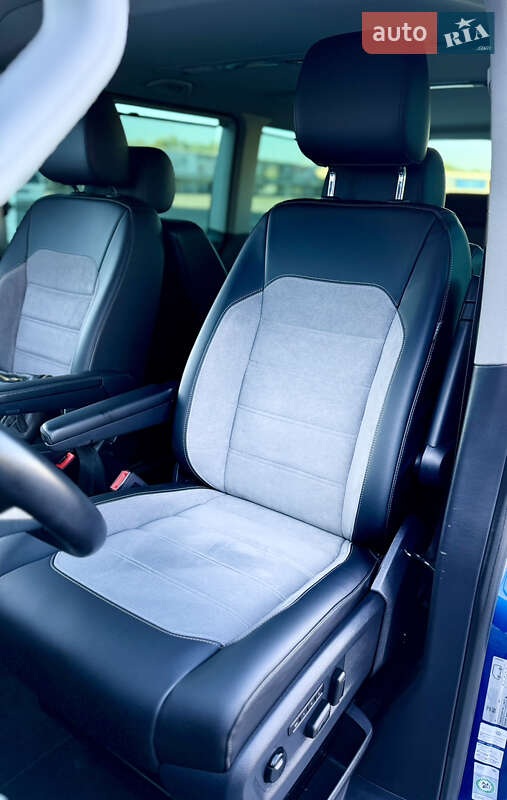 Мінівен Volkswagen Multivan 2020 в Чернівцях