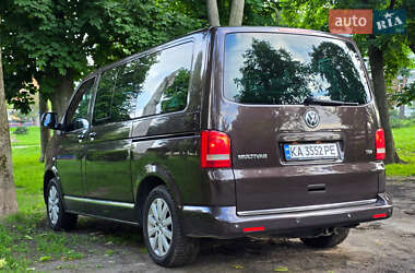 Минивэн Volkswagen Multivan 2010 в 
