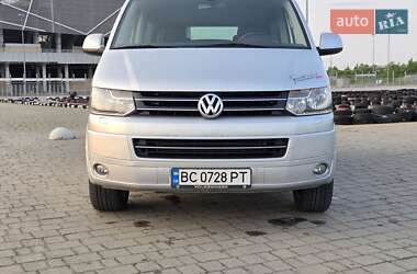 Минивэн Volkswagen Multivan 2012 в 