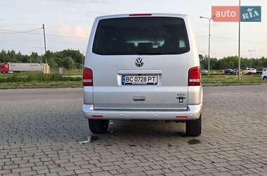 Минивэн Volkswagen Multivan 2012 в 