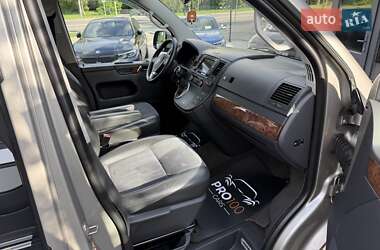 Минивэн Volkswagen Multivan 2011 в 
