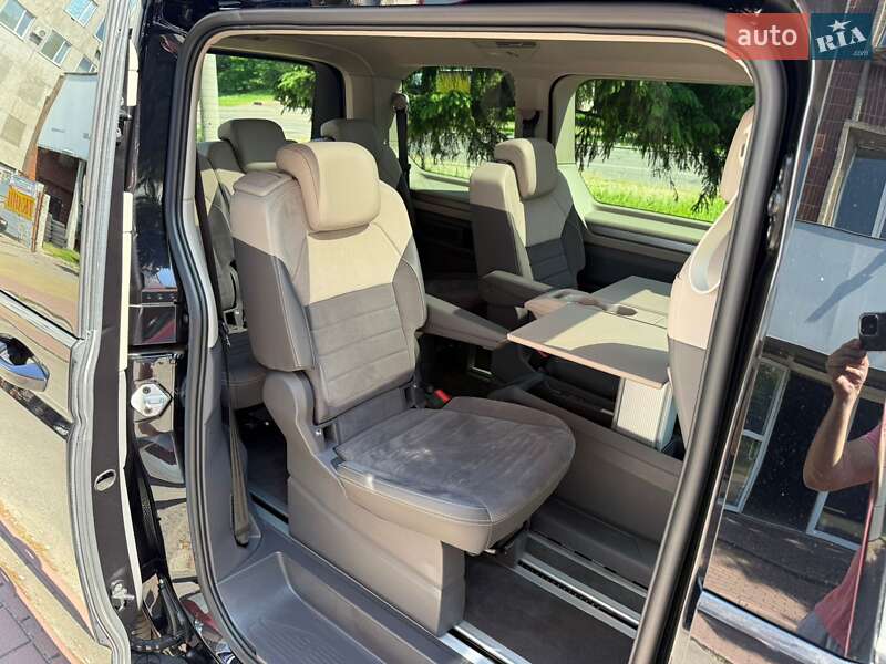 Минивэн Volkswagen Multivan 2023 в Черкассах